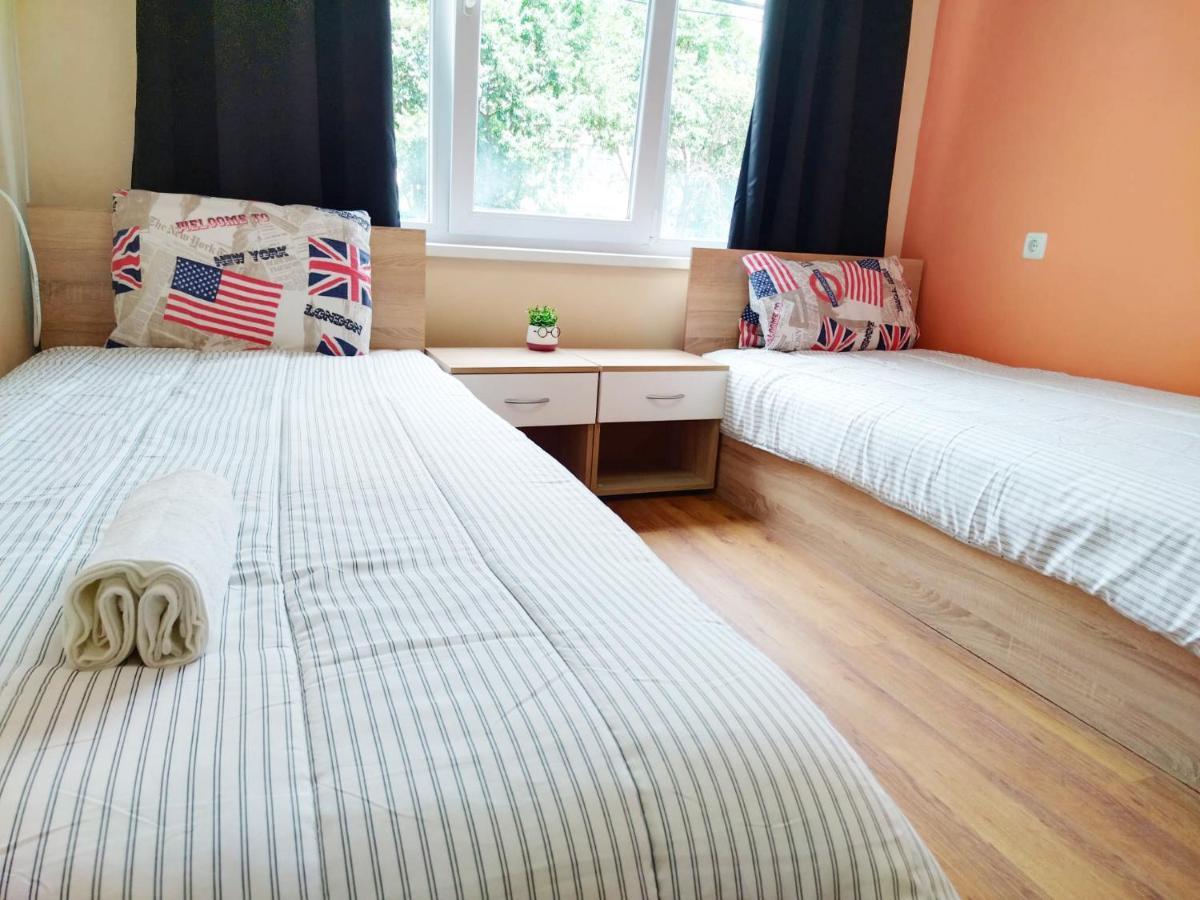 Roma Hostel Varna Exterior photo